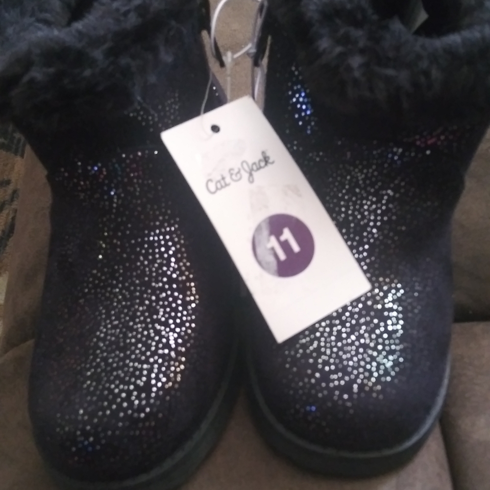 Girls boots size 11